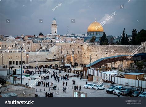 5 Jerusalem Estern Wall Images, Stock Photos & Vectors | Shutterstock