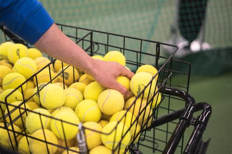 Boka Tid Priser Bra Att Veta Stockholms Tennishall