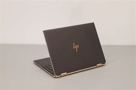 Laptop HP Spectre x360 14 ea0023dx Doanh nhân mạnh mẽ