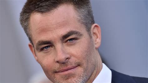 Chris Pine envía un mensaje importante sobre su desnudo frontal en el