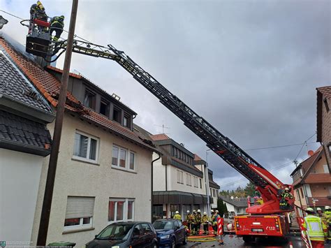 Einsatz Am Brand Innerorts Stufe Mit Dlak Freiwillige