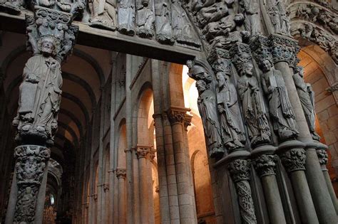 Pórtico De La Gloria De La Catedral De Santiago En Santiago De Compostela