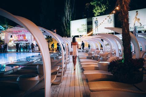 Your Guide To Cote D'Azur White Parties | St Tropez House