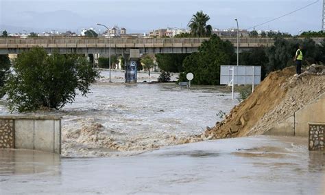 Inondations du sud est de l Espagne le bilan salourdit à sept morts