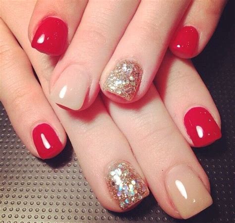 Uñas Rojas Doradas Y Carne Nails Cute Nails Christmas Nails