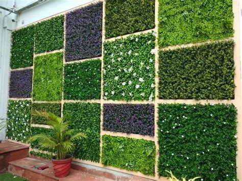 PVC Green Indoor Artificial Vertical Grass Wall At Rs 200 Square Feet