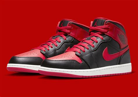 The Vintage Bred” Aesthetic Is Applied To The Air Jordan 1 Mid Hype