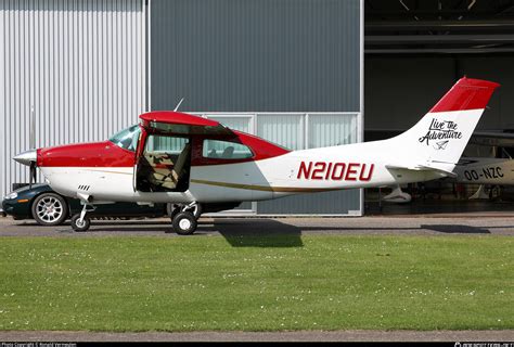 N210eu Private Cessna T210l Turbo Centurion Photo By Ronald Vermeulen