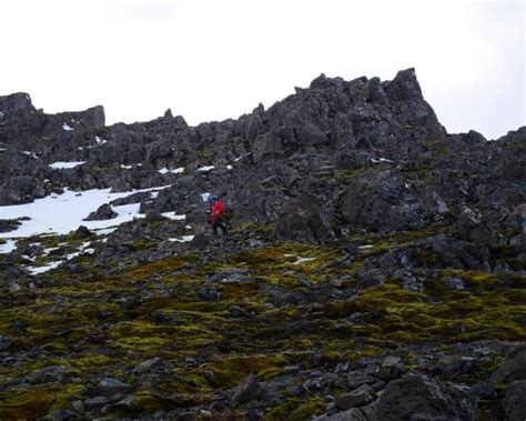 Skessuhorn Climbing From Reykjavík Outdoortrip