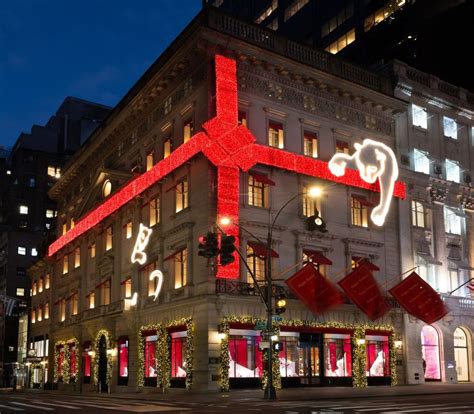 The Best Holiday Store Windows Of 2020