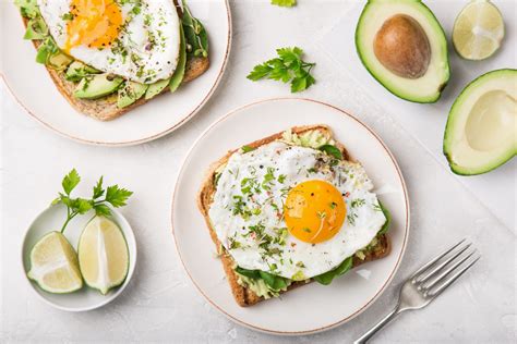 Avocado Toast Ovo Na Chapa Baldini