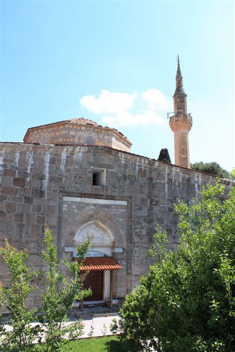 Bergama Ulu Cami Konumu Foto Raflar Ve Hakk Ndaki Bilgiler K Lt R