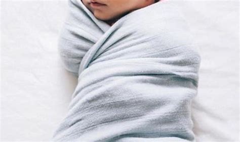 Swaddling Adults What It Does And How To Try It Atelier Yuwa Ciao Jp