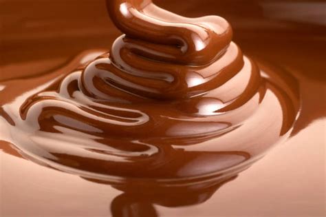 Best Flowing Chocolate Stock Photos Pictures And Royalty Free Images