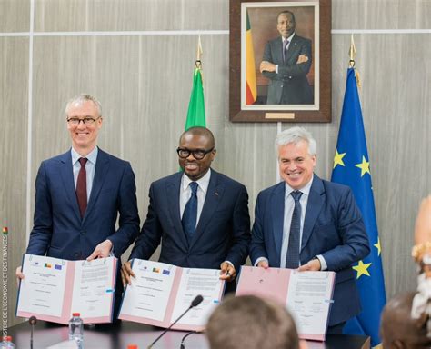 Signature Daccord De Financement Entre Le B Nin Et Lunion Europ Enne