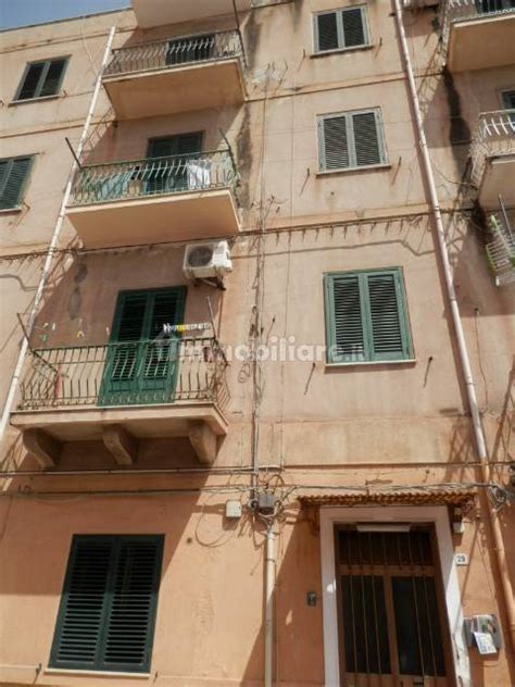 Vendita Appartamento Palermo Bilocale In Via Tommaso Aversa Buono