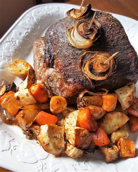 Roast Beef Dinner With Roasted Vegetables Low Carb