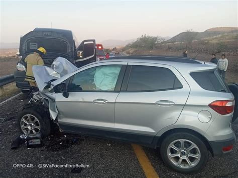 Choque Entre Camionetas Deja Cuatro Personas Heridas En Oaxaca NVI