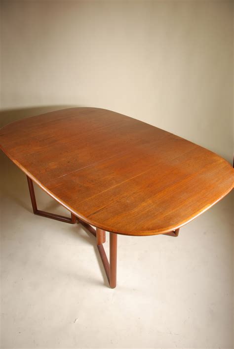 Mid Century Modern Oval Folding Dining Table