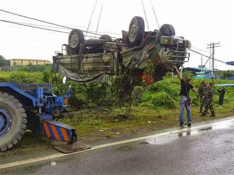 Trak Tentera Terbalik Di Lahad Datu Korbankan Seorang Anggota Perihal