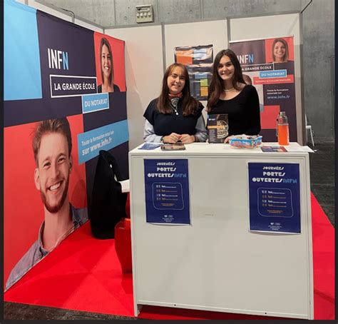 L INFN au Salon de l étudiant Porte de Versailles INFN Institut