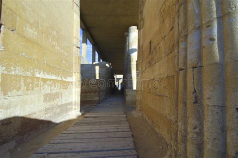 Vista Arqueol Gica Cerca De La Pir Mide De Saqqara En Giza El Cairo