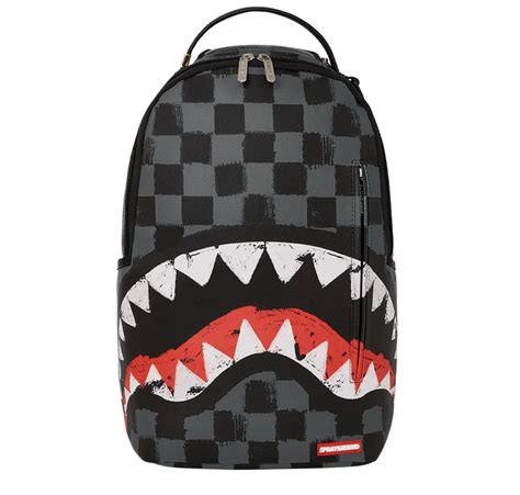 how long does sprayground take to ship
