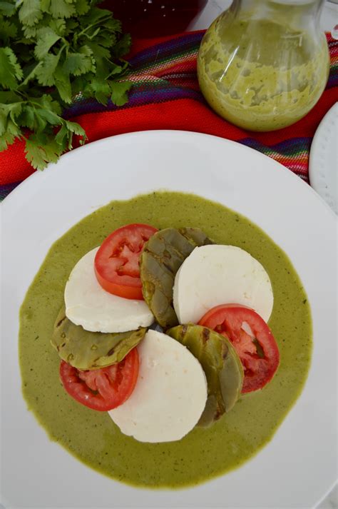 Ensalada Tricolor Con Aderezo De Cilantro Pizca De Sabor