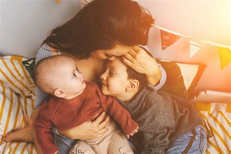 Padres Felices Hijos Felices Regla Básica De La Maternidad Eres Mamá