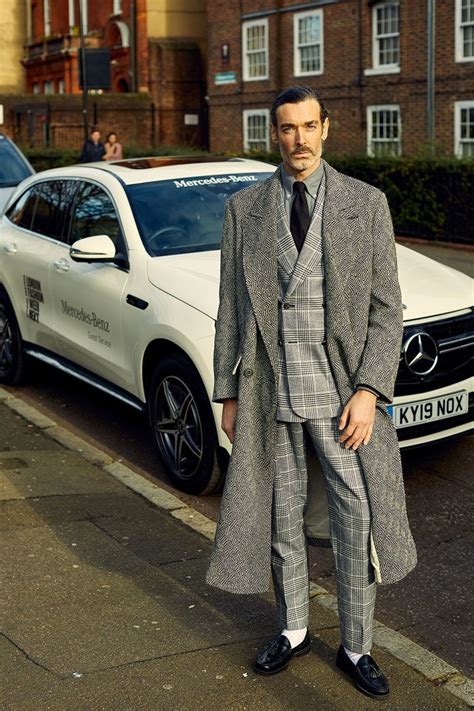 British Gq On Twitter Richardbiedul Arrives In An Etautz Overcoat