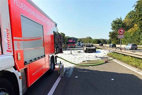 Bergisch Gladbach PKW Brand Verursacht Hohen Schaden Und Ein