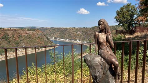 Skulptur auf dem Felsen enthüllt Bürger haben sich für eine Loreley