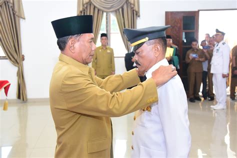bupati deli serdang  ashari tambunan melantik empat pejabat pimpinan