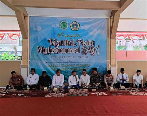 Mui Kecamatan Kebomas Gresik Peringati Maulid Nabi Sekaligus Tasyakuran