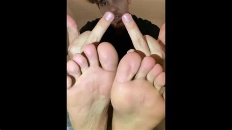 Ich Zeige Meine Hübschen Jungenfüße Pornhub Gay
