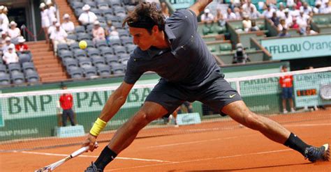 Roland Garros Federer Perd Un Set Mais Prend Le Record De Connors