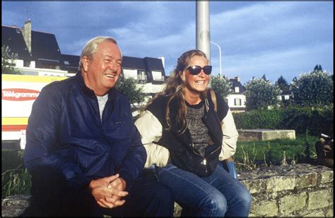 Photo Jean Marie Le Pen avec sa fille Marine à la Trinité sur mer en