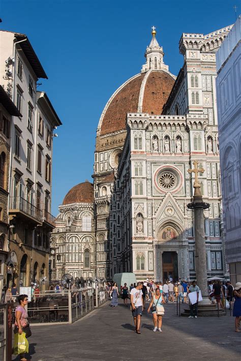 Piazza Del Duomo At Florence Duomo Florence Florence City Florence