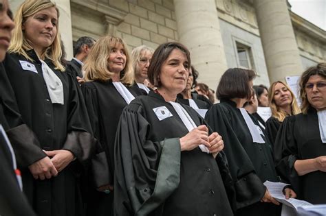 Justice les greffiers en grève pour réclamer plus de considération et