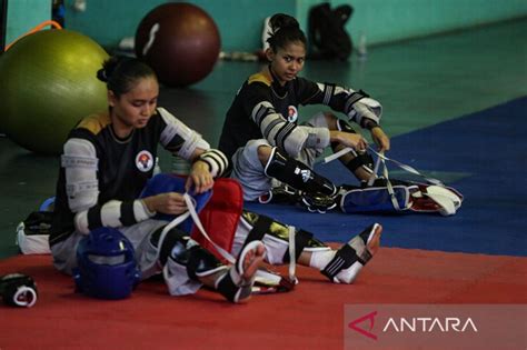 Timnas Taekwondo Berlatih Jelang Sea Games ANTARA News