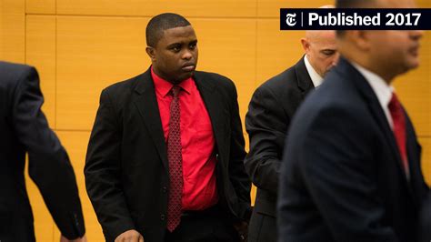 Jurors Seeing A Punch Found An Officer Justified In A Fatal Shooting The New York Times