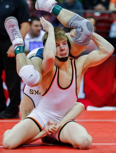 Kaukaunas Greyson Clark Secures Fourth State Wrestling Title