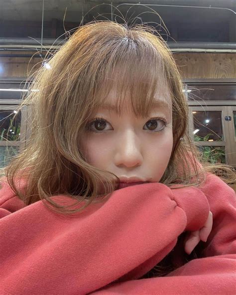 希帆さんのインスタグラム写真 希帆instagram「🧡🤎 年末にちょっぴり毛先カットしてもらって、 スッキリして2021年スタート