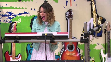 Vilu Canta Alcancemos Las Estrellas Momento Musical Violetta