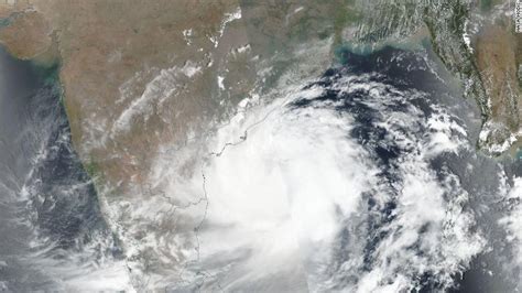 Strongest Cyclone To Hit India In 20 Years Whats Wack