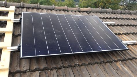 Installer soi même kit ESDEC panneau solaire sur toit tuile YouTube