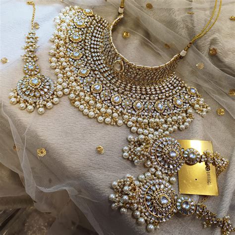 Bridal Jewellery And Necklaces Enhancing Your Wedding