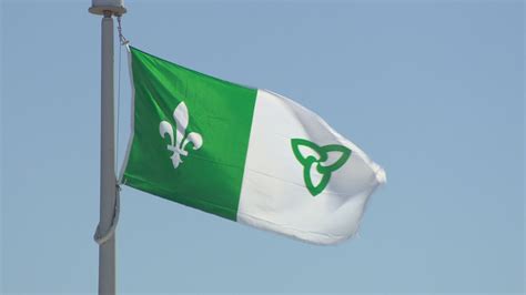 Le Drapeau Franco Ontarien Emblème Officiel Quest Ce Que ça Change