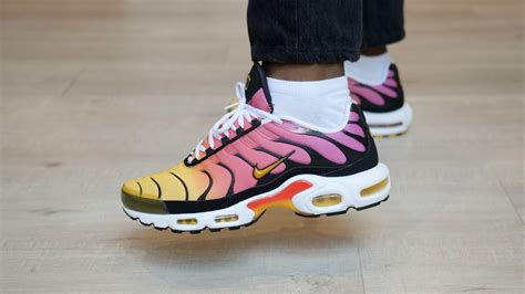 Nike Air Max Plus OG Gold Raspberry Red DX0755 600 Review On Feet