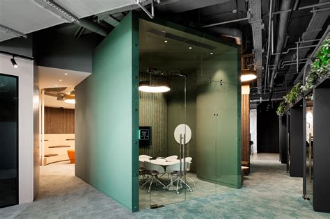 A Tour Of Loréals Sleek New Moscow Office Officelovin